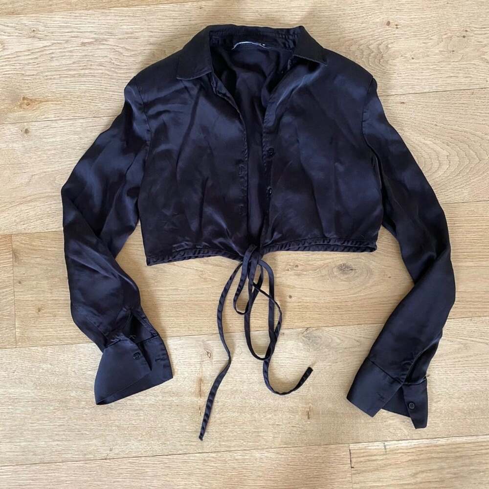 Zara Button Front Tie Waist Long Sleeve Padded Shoulder Satin Crop Top in Black